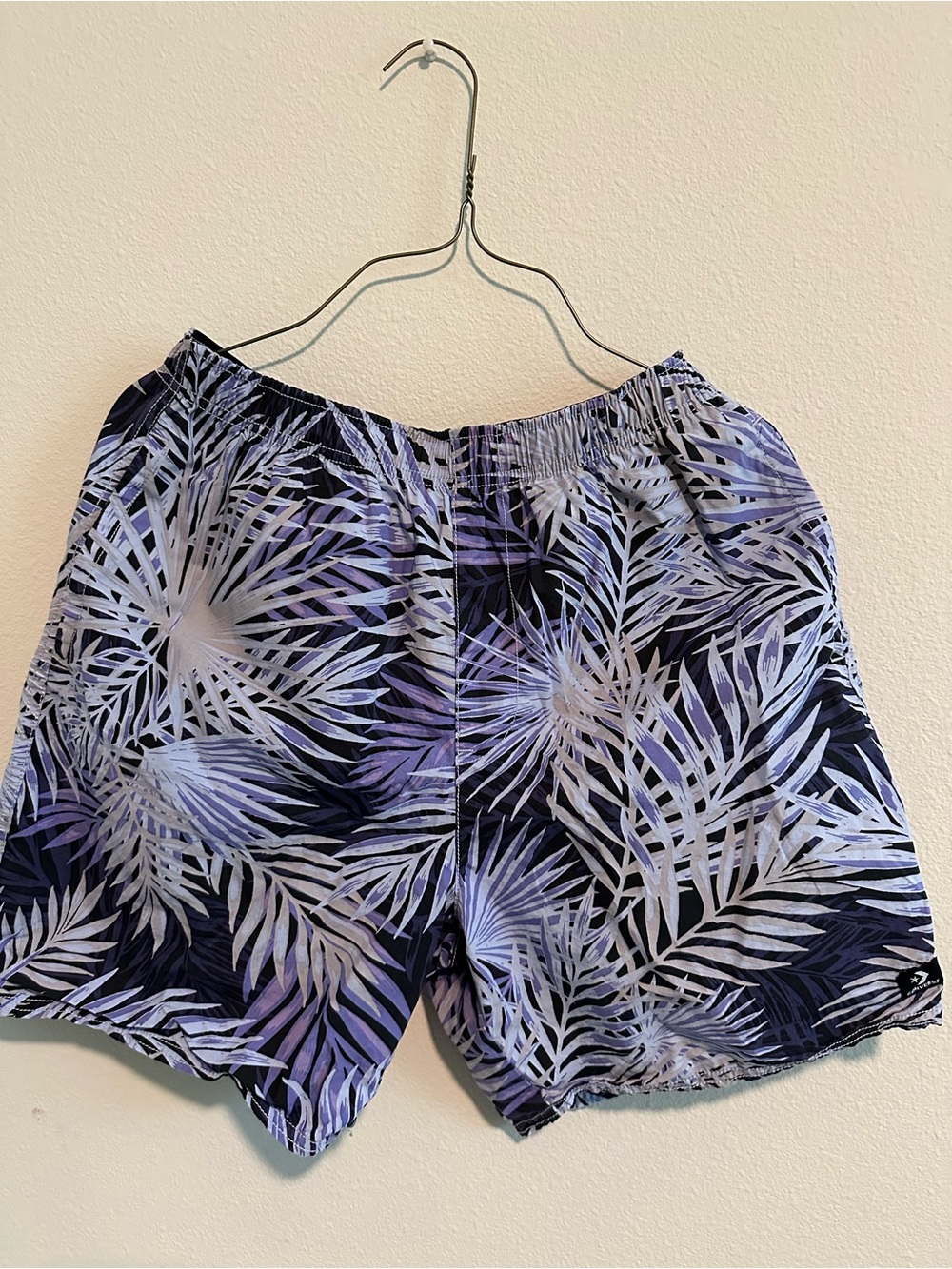 Converse Men's Black and Purple Palm-Print Hybrid Shorts